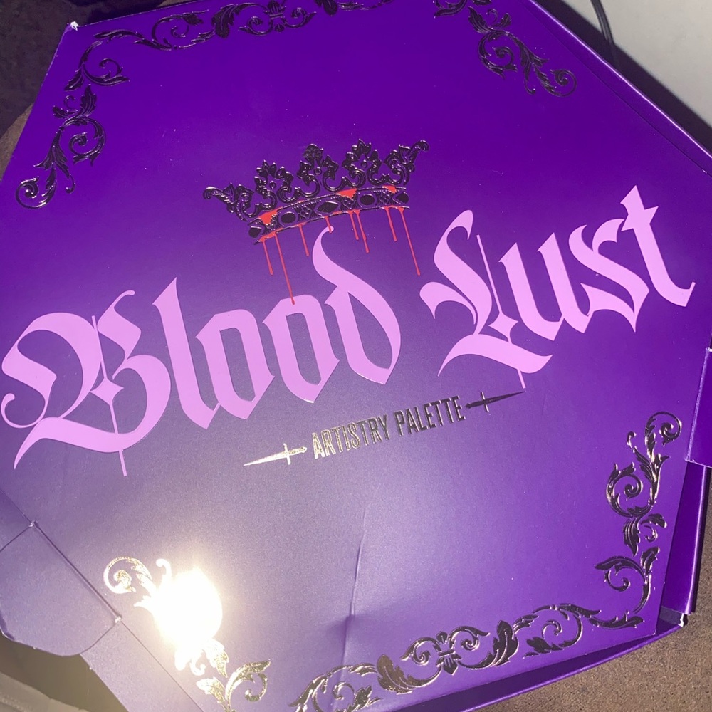Jeffree star blood lust palette